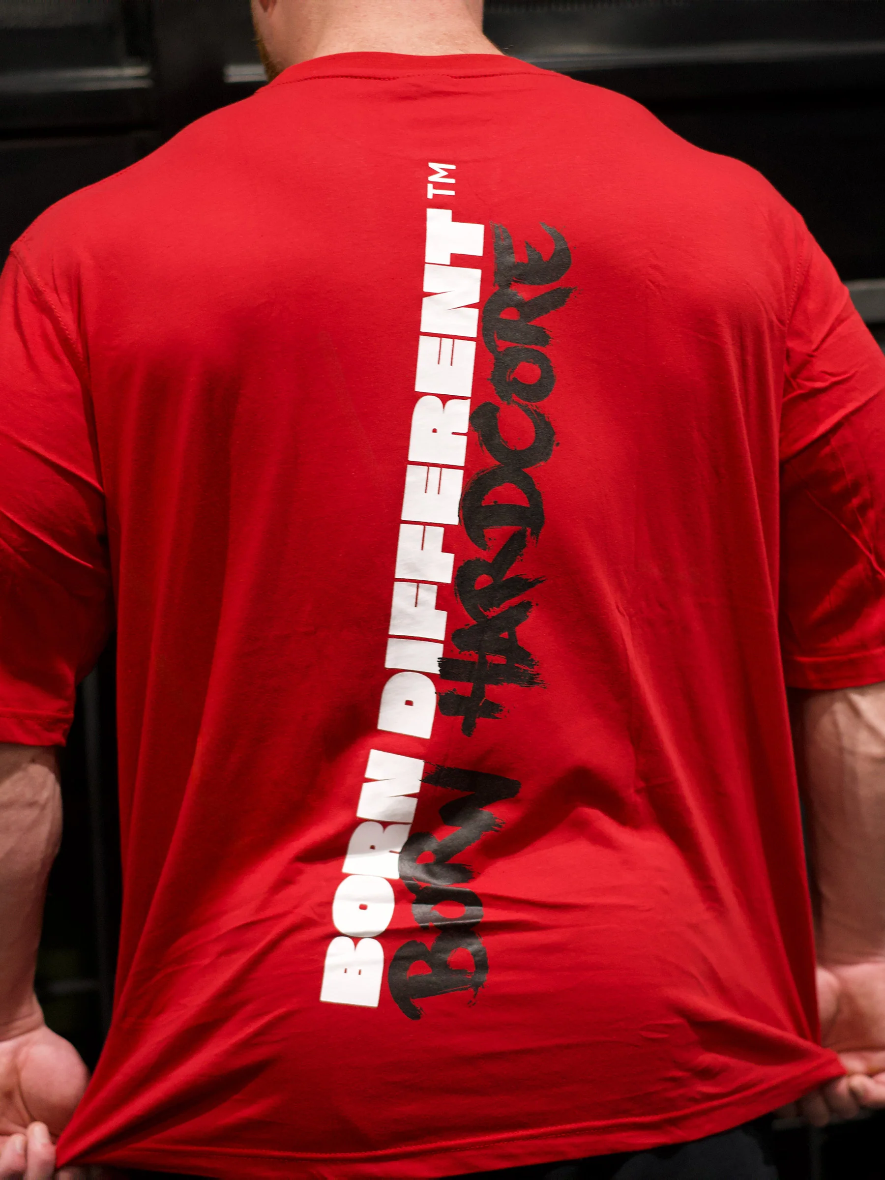 MUTANT® BORN HARDCORE BOLD OVERSIZED GYM T-SHIRT (RED) - Image 5