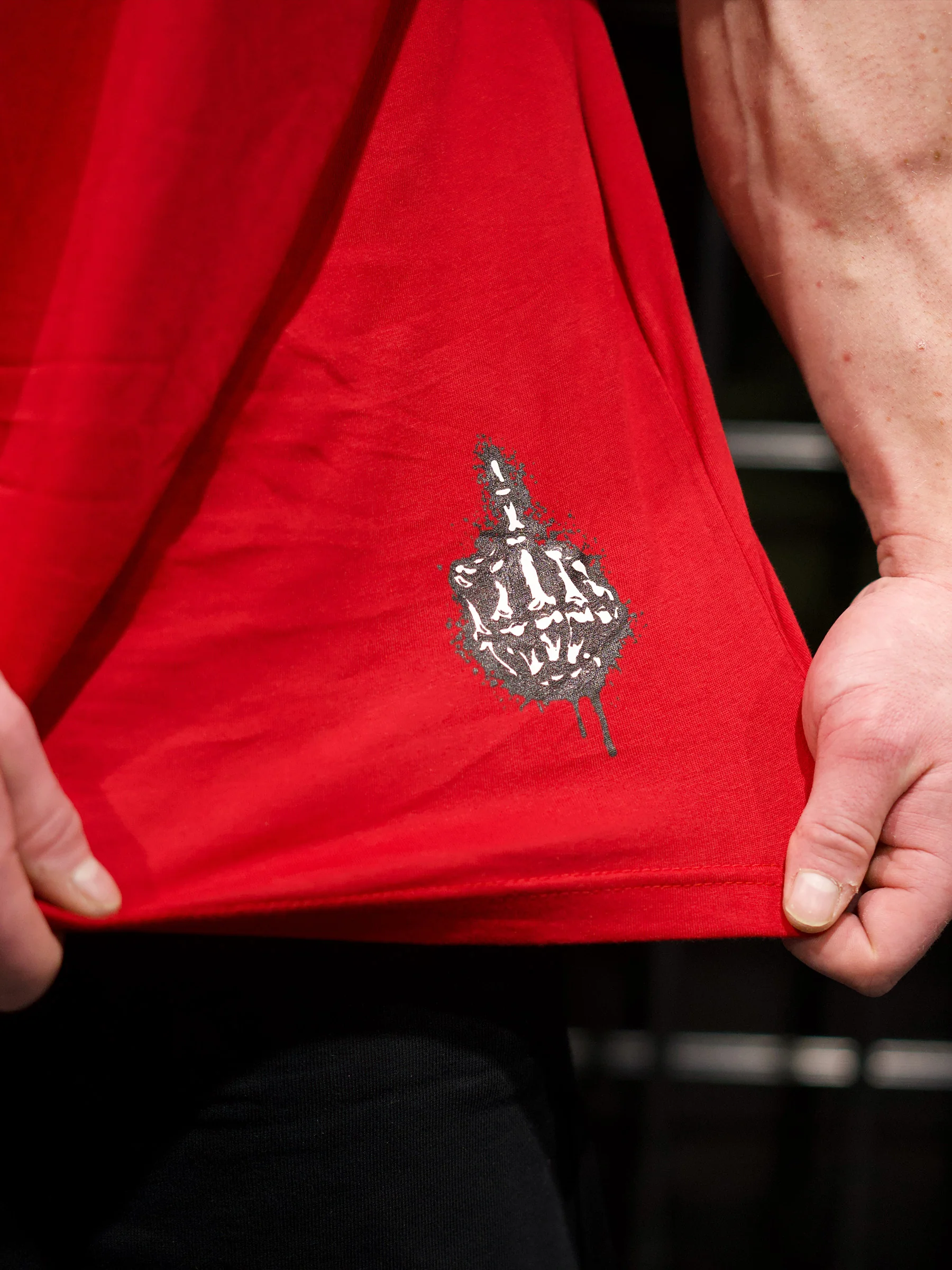 MUTANT® BORN HARDCORE BOLD OVERSIZED GYM T-SHIRT (RED) - Image 6